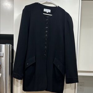 594.  Vintage Classic Black Blazer